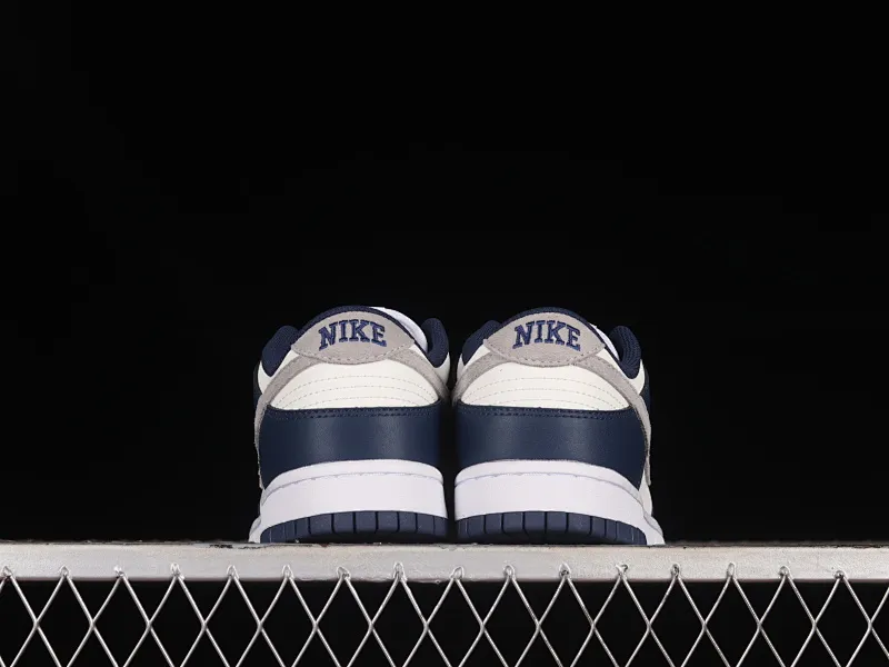 All categories Nk SB Dunk series Nk SB Dunk Low low-top sneakers Nk Dunk Low "Midnight Navy" blue and white SB low-top sports and leisure sneakers FD9749-400